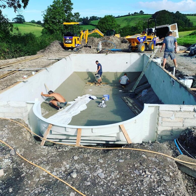 Lining the Swimming Pool Lining the Swimming Pool