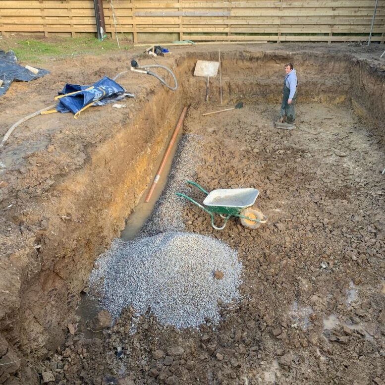 Digging the hole for the swimming pool Digging the hole for the swimming pool